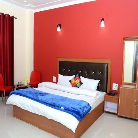Stayapart - Hotel Bagsu Sarovar Dharamshala Dış mekan fotoğraf