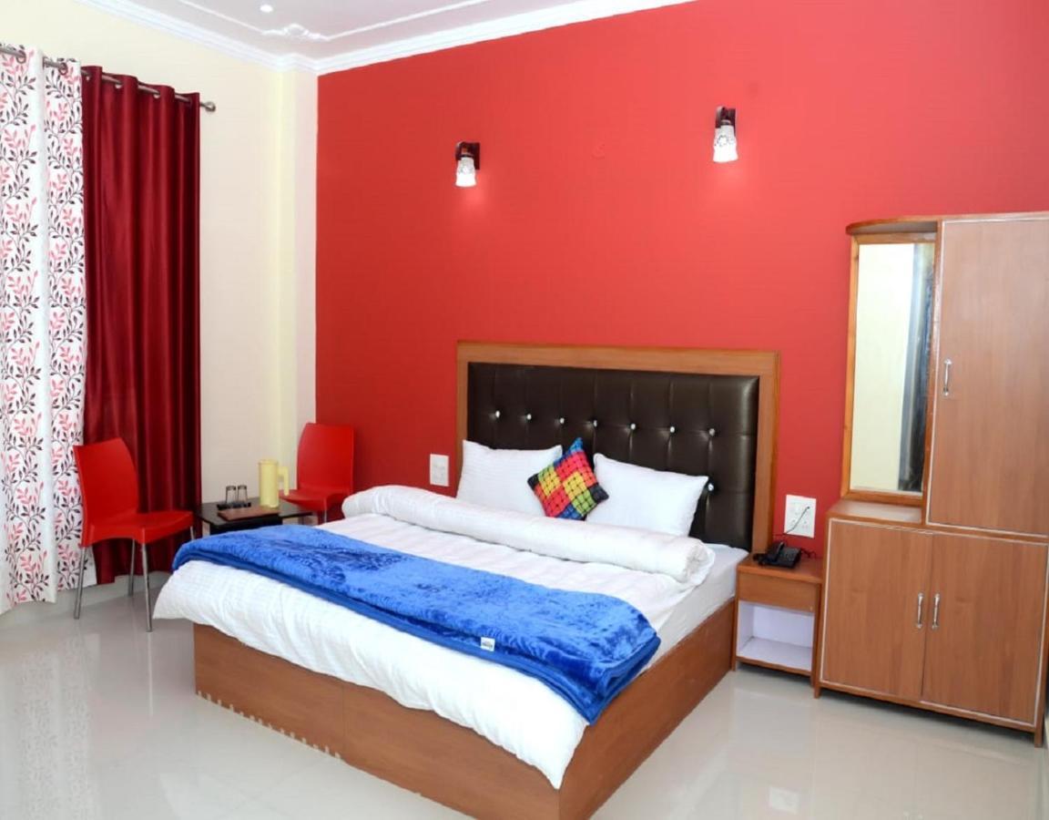 Stayapart - Hotel Bagsu Sarovar Dharamshala Dış mekan fotoğraf