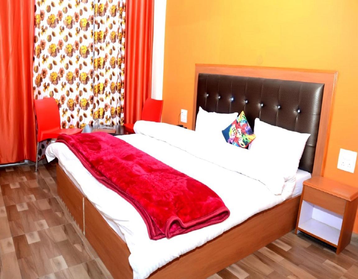 Stayapart - Hotel Bagsu Sarovar Dharamshala Dış mekan fotoğraf
