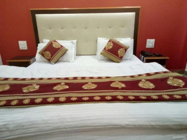 Stayapart - Hotel Bagsu Sarovar Dharamshala Dış mekan fotoğraf